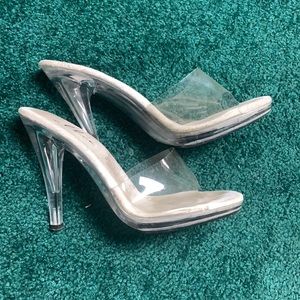 Ellie clear high heels. Size 8.